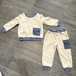 Boys Little Lad sweatshirt and joggers set size 2T